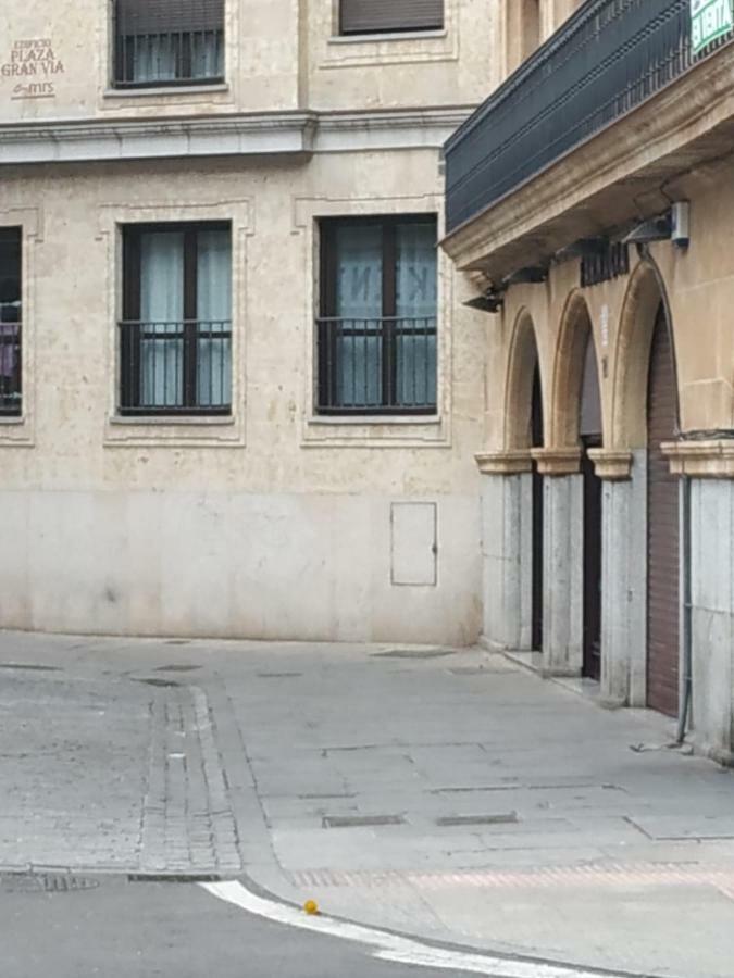 Apartamento Edificio Plaza Gran Via Salamanka Zewnętrze zdjęcie